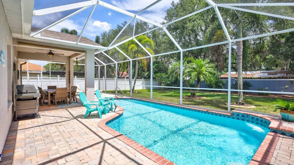 Sabal Harbour Villa | Florida Villa Sunrise - 4 Bedroom Home with Pool by Gulfcoast Holiday Homes