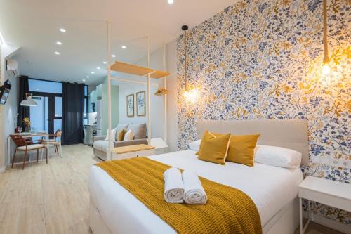 Jesus Apartment | FLORIT FLATS - The Joaquin Sorolla Station Apartments