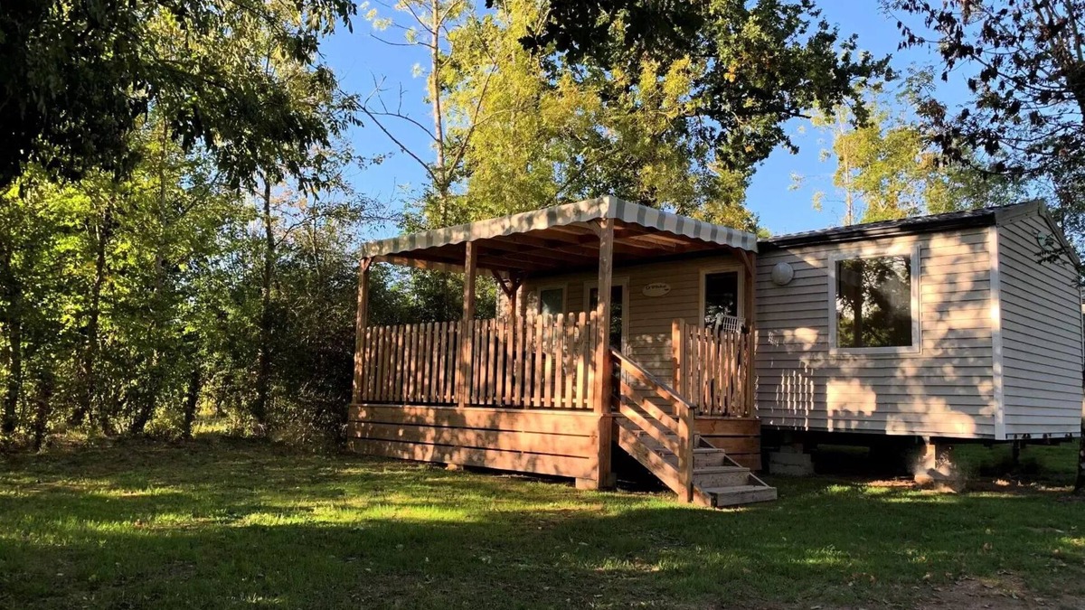 Verruyes House | Flower Camping Côté Lac * - Mobile home 3 bedrooms Relax Comfort 32m2 Terrace 15m2 + TV 6 persons