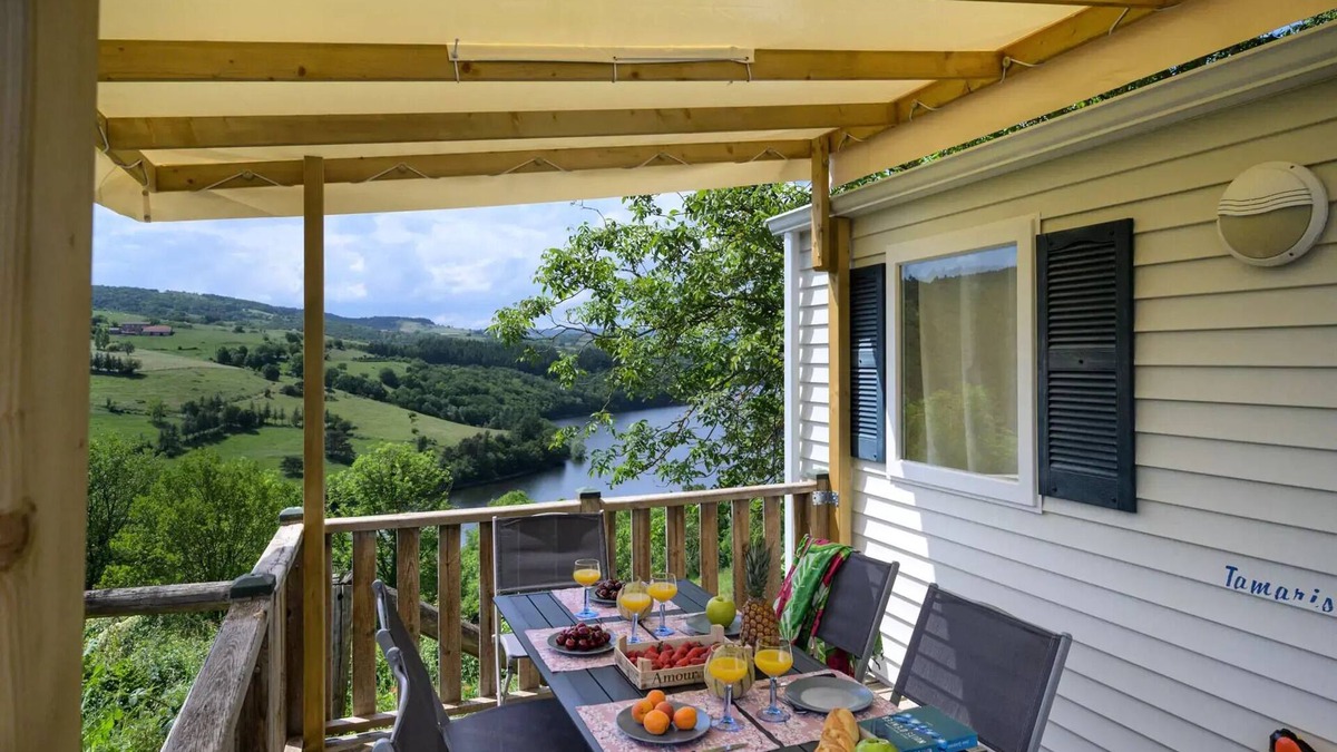 Cordelle House | Flower Camping de Mars * - Mobile home View Loire Comfort 27m2/2 bedrooms 4 people