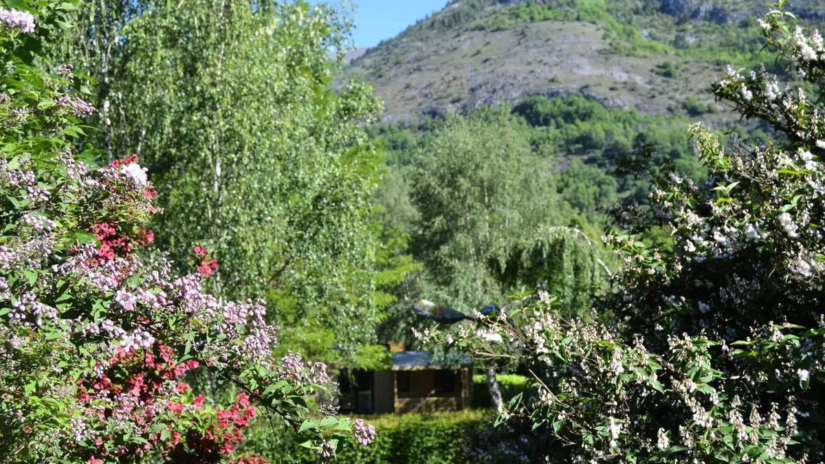 Vicdessos House | Flower Camping LA BEXANELLE * - Mobile home PMR Comfort 36m2 - 2 bedrooms + semi-covered terrace 4 people