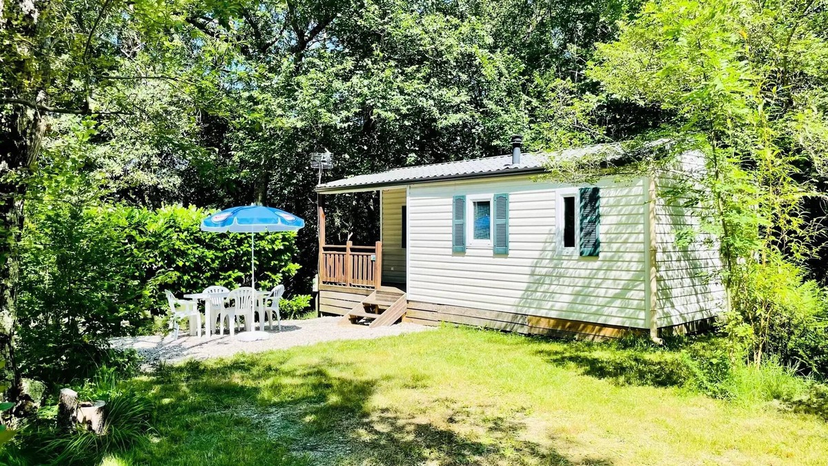 Camon House | Flower Camping LA GDPOLA * - Mobile home Ash Comfort 23m2 - 2 bedrooms + covered terrace 4m2 4 people
