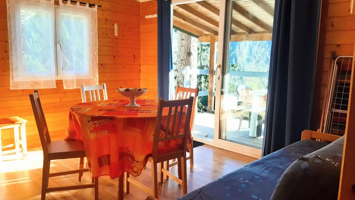 Neuveglise-sur-Truyere Ski Chalet | Flower Camping Le Belvédère * - Chalet Comfort Plus TRUYERE - 2 Bedrooms 5 persons