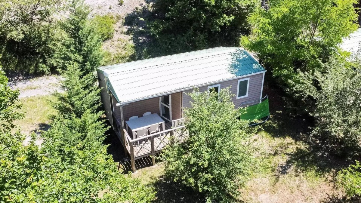 Clamensane House | Flower Camping Le Clot du Jay * - Mobile home Comfort 29m2 2 bedrooms + terrace 4 people