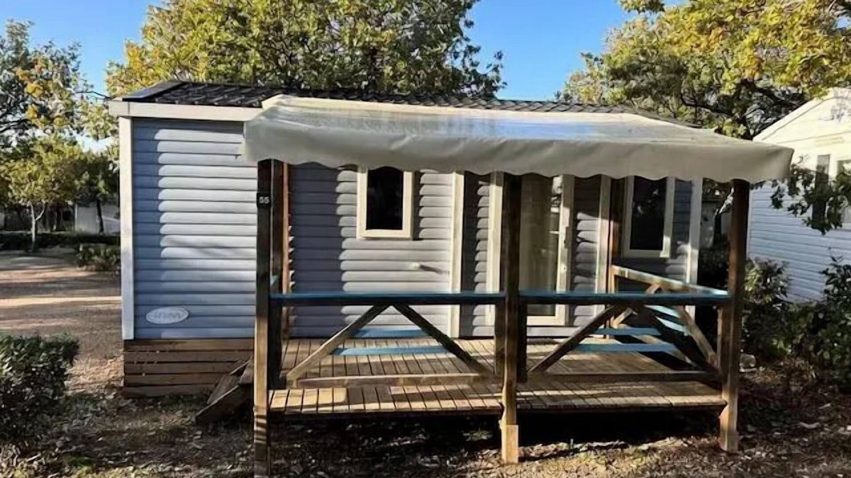 Banon House | Flower Camping le Epi Bleu * - Mobile home Comfort 24m2 (2 bedrooms) + covered terrace 4 people