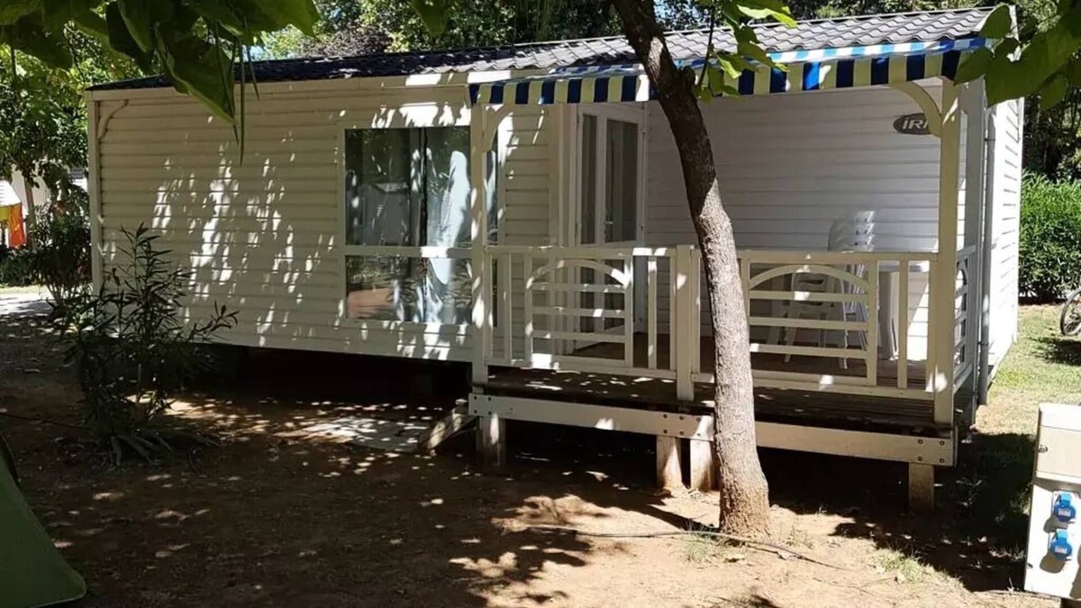 Lansargues House | Flower Camping Le Fou du Roi * - Mobil-home Standard 29 m2 (2 ch- 4 pers) + covered terrace 4 persons