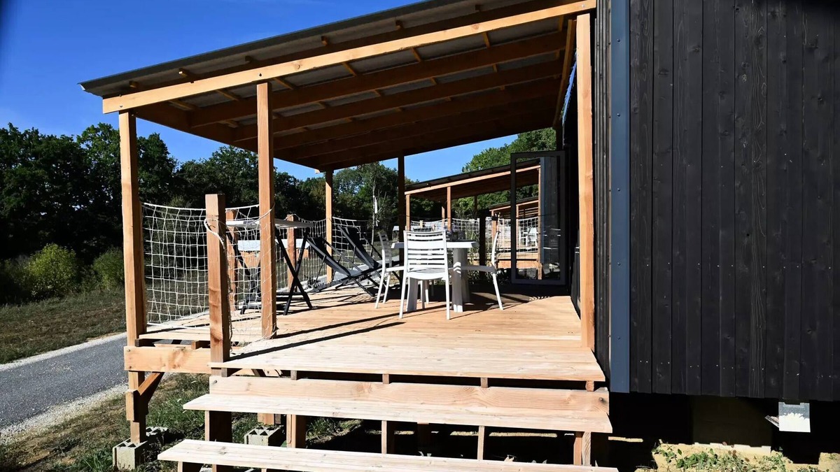 Martiel House | Flower Camping Le Lac aux Birds * - Homeflower PREMIUM with TV, dishwasher and air conditioning 29 m2 (2 bedrooms) 4 persons
