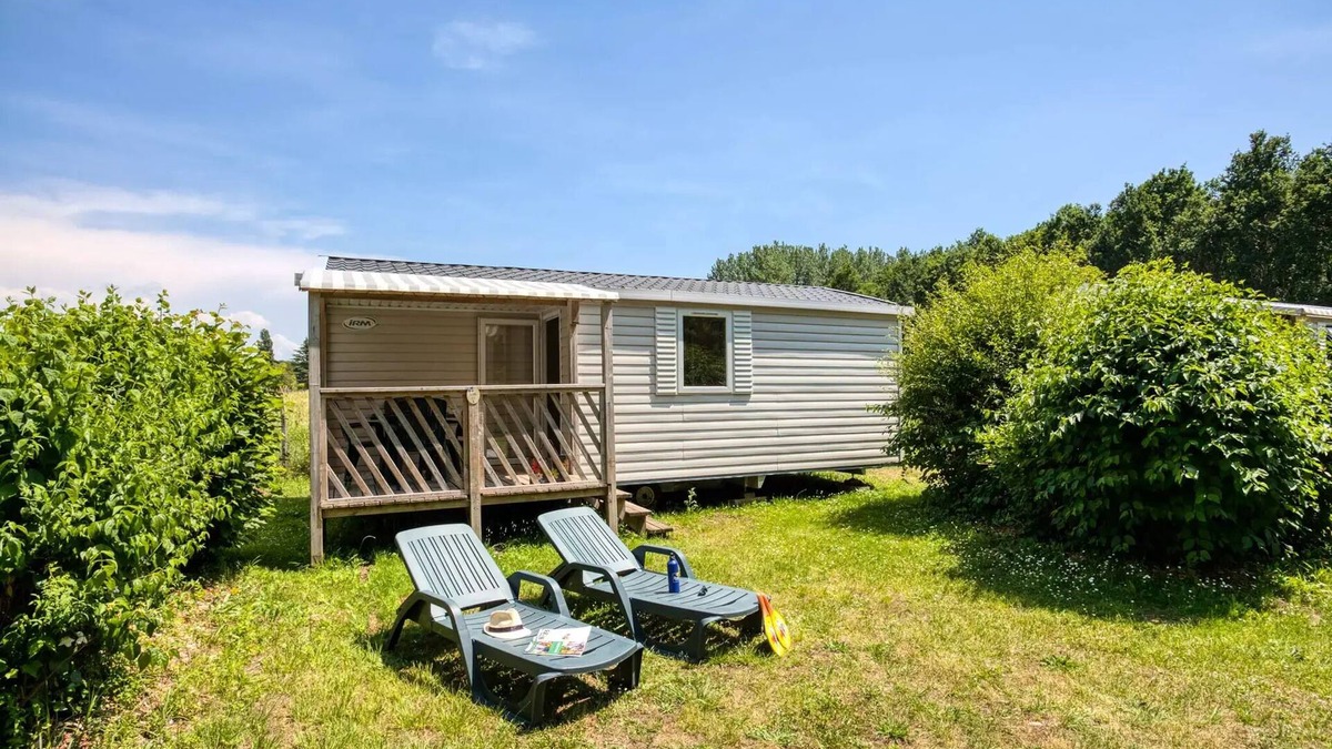 Tremolat House | Flower Camping LES BERGES DE LA DORDOGNE * - Mobil-Home Comfort 25m2 Loggia - 2 bedrooms + covered terrace 4 people
