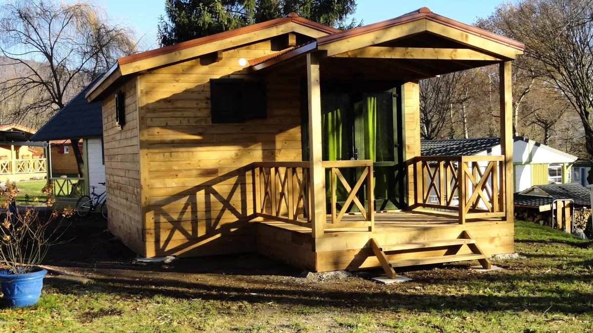 Ranspach Ski Chalet | Flower Camping Les Bouleaux * - Chalet CONFORT+ 24 m2 (2 bedroom) + covered terrace 4 people