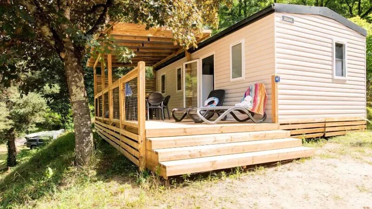 Les Ollieres-sur-Eyrieux House | Flower Camping Mas de Champel * - Mobile-Home Premium 32m2 3 bedroom - Semi-covered terrace - CLIM + TV + sheets + towels included 6 people