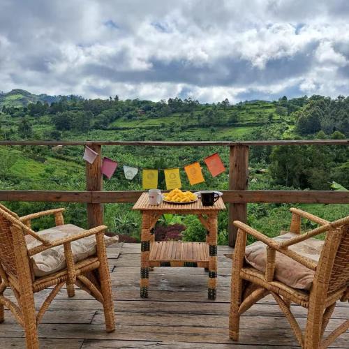 Kitojo House | Flower Hill Garden Retreat