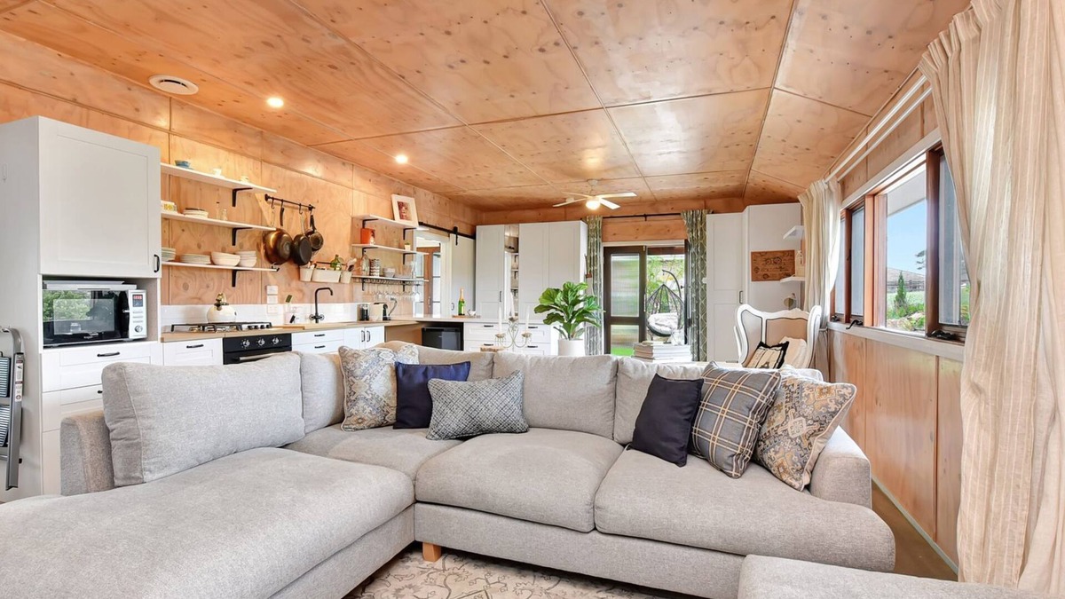 Millfield House | Flower Meadow Cottage with Mountain Views