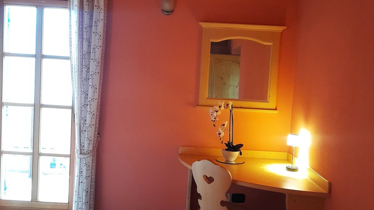 Sant'Orsola Terme Apartment | Flower parlour in the Dolomites