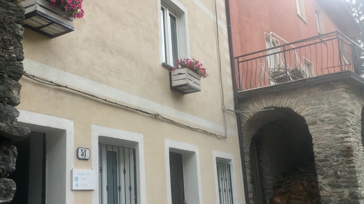 Casale Apartment | Flowery Village Casale