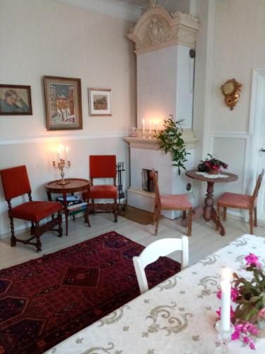 Kaskinen Bed & Breakfast | Foggy Island B&B