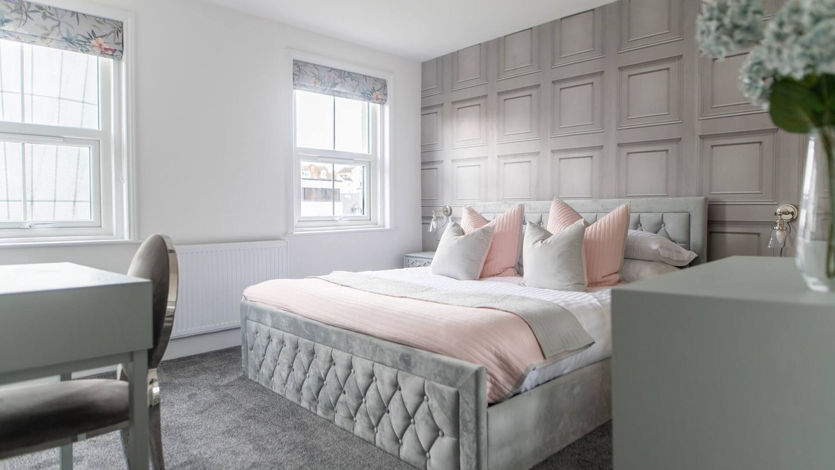 Folkestone House | Folkestone Townhouse sleeps 6 with parking
