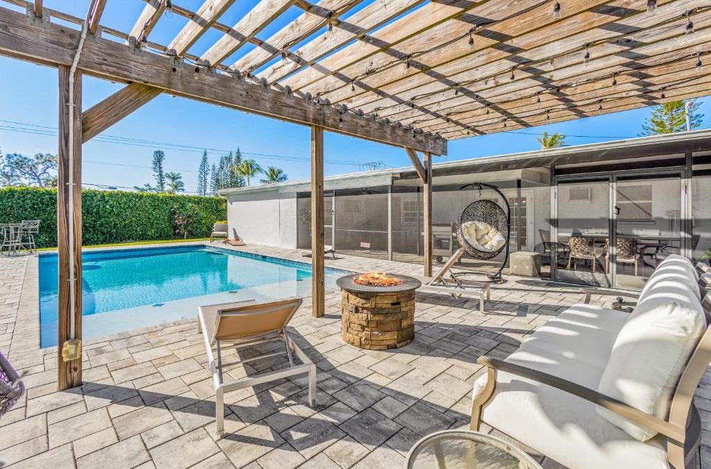 Naples Park House | Follow the Palms