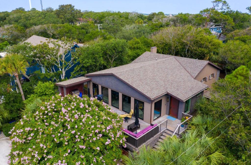 Folly Beach House | Folly Vacation 620 Three Bedroom Home, one block to the beach and pet friendly