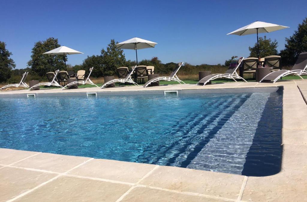 Blond Other | Fonclaire Holidays Carpers Rest