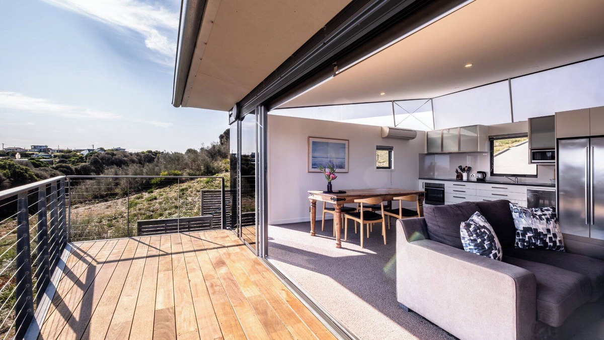 Coles Bay Apartment | Footprints 2 - Freycinet Holiday Houses