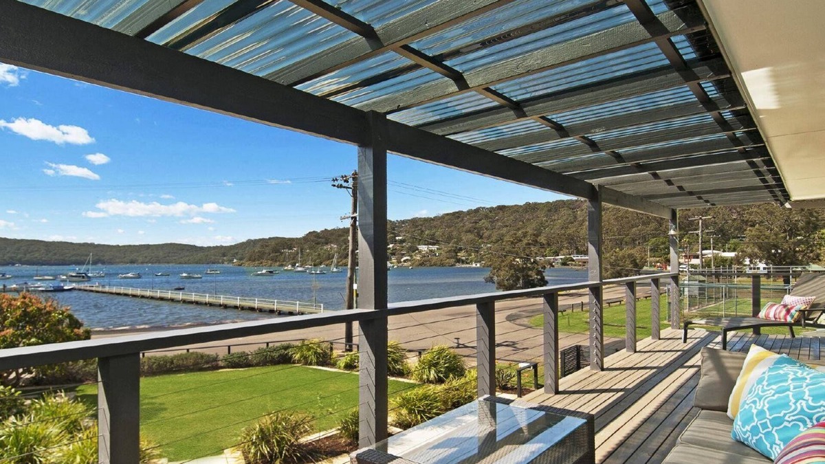 Pretty Beach Central Coast House | 'Footsteps to the Bay' by Accom Holidays