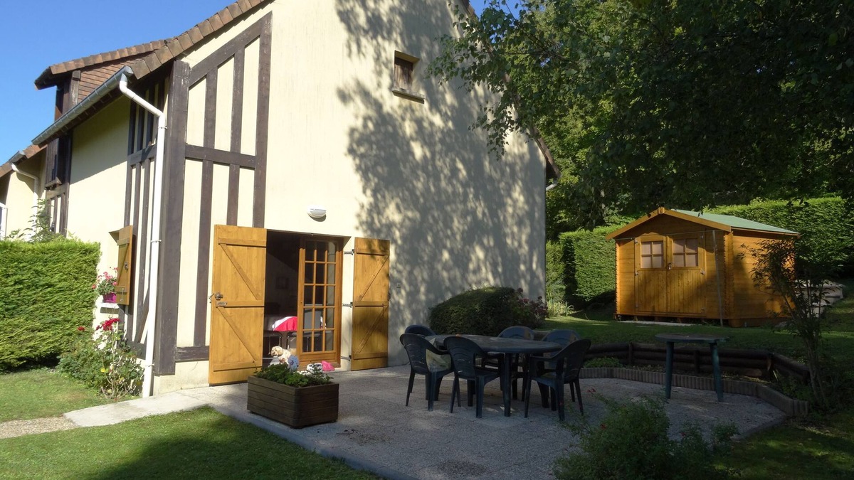 La Cour du Moulin Cottage | For 4 adults and 2 children Cottage in private residence, in Houlgate