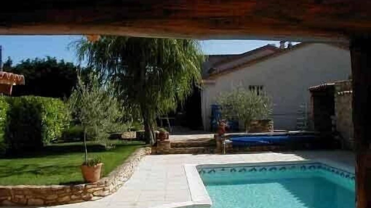 Venejan House | For succeeded holidays, quiet villa, pool, summer kitchen, sun of the south
