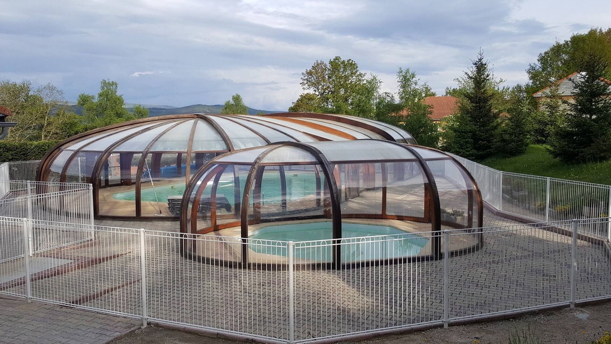 Blavignac Ski Chalet | For your "forest bathing", 3-room chalet with covered swimming pool
