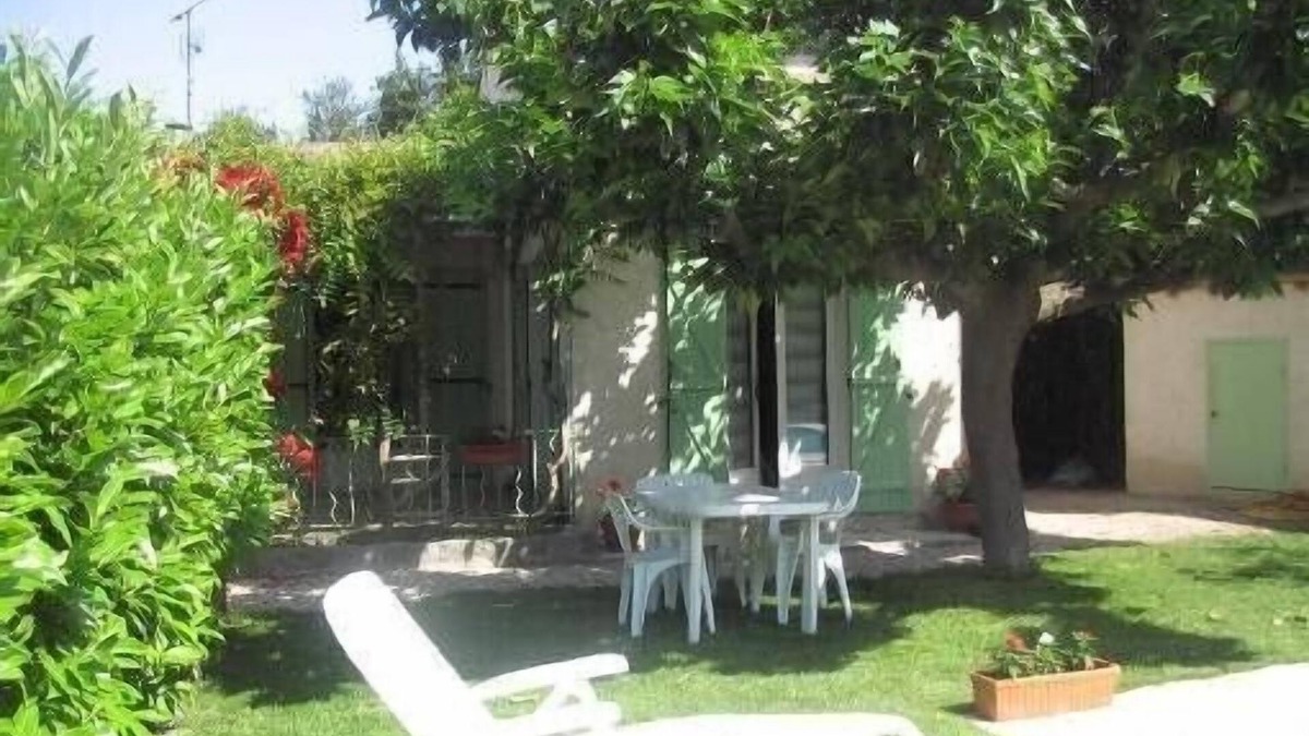Verquieres Apartment | For your vacations, let's go visit the Provence !