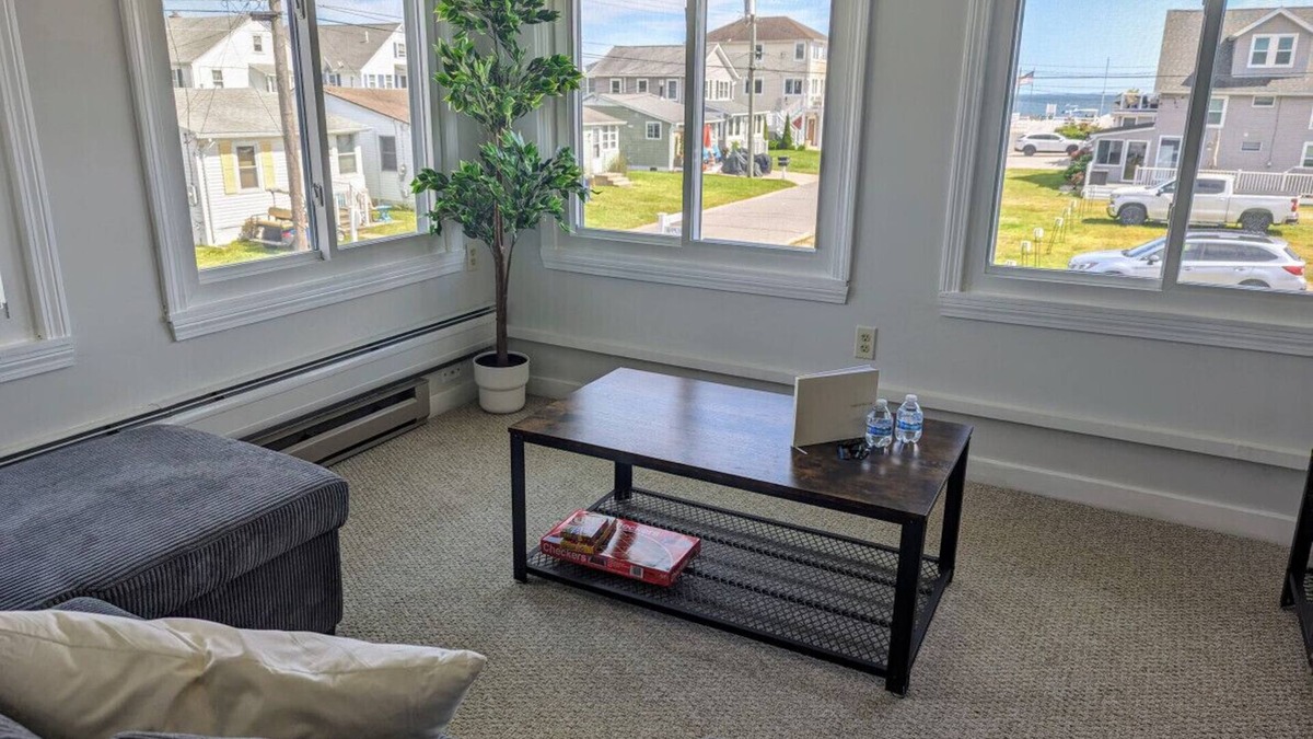 Old Lyme Apartment | Forecastle at Soundview · Beach+OceanView+Sunrise