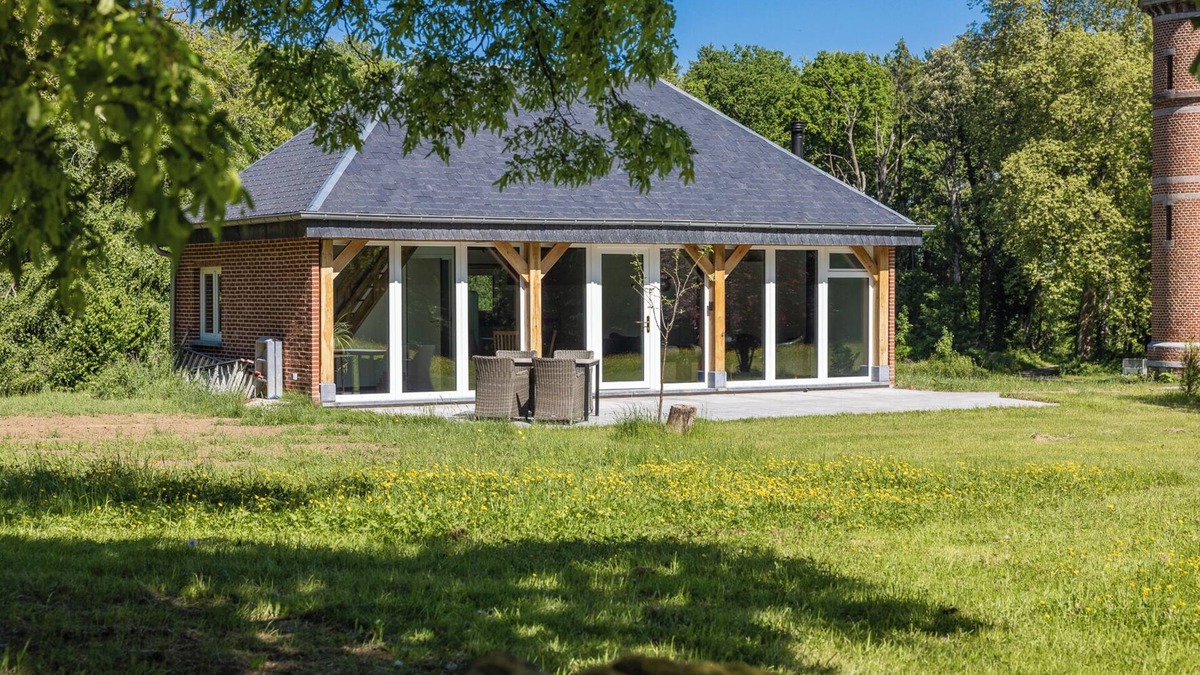 Jurbise Ski Chalet | Forest cottage on quiet estate. Close to Pairi Daiza Shape Google Jurbise - Mons