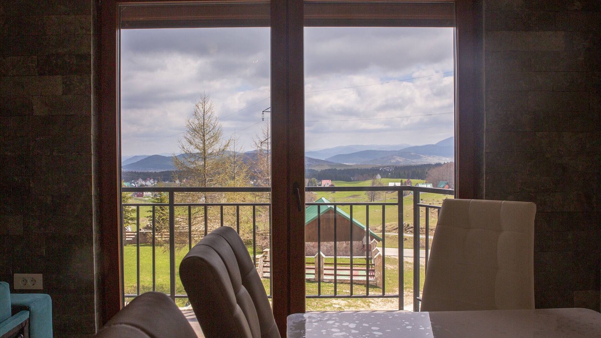 Zabljak Apartment | Forest Edge Two-Bedroom Apartment in Zabljak