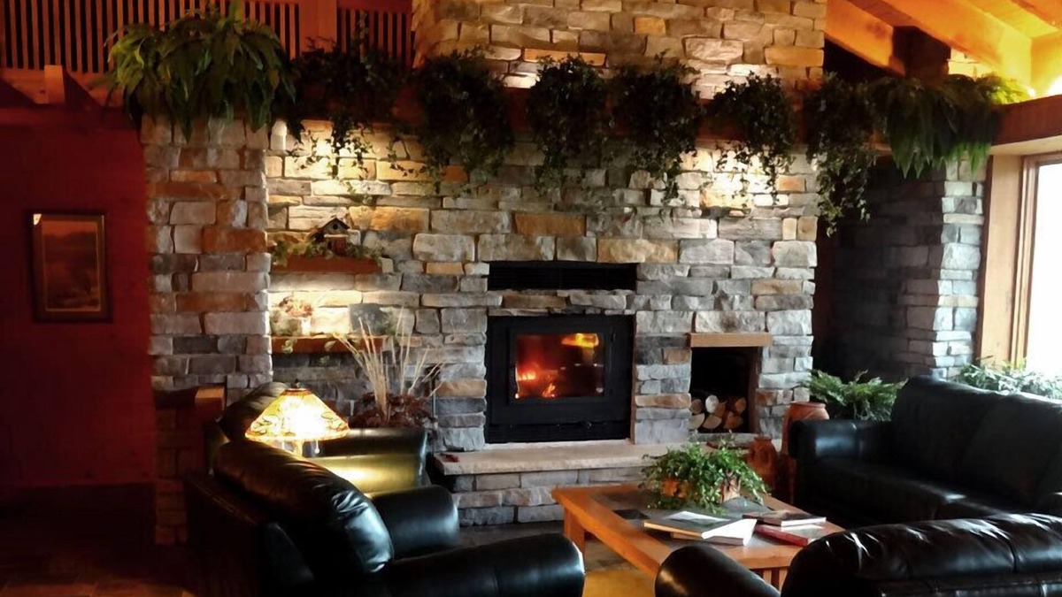 Watersmeet Bed & Breakfast | FOREST GARDENS GETAWAY B&B