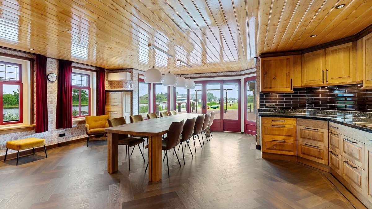 Jistrum House | Forest House in Friesland with Sauna
