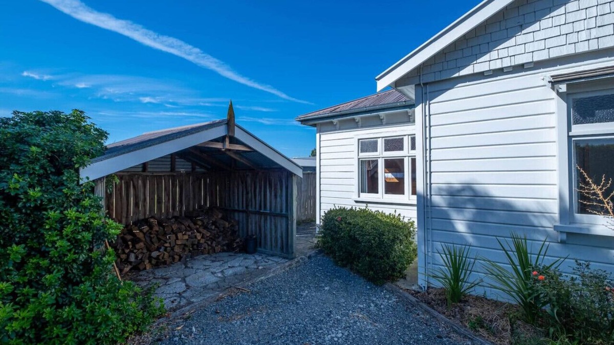 Methven House | Forest House + Cottage | Methven