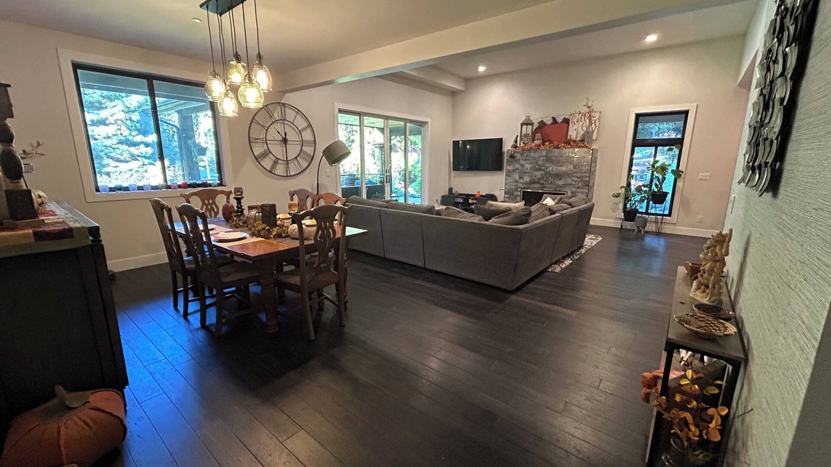 Issaquah House | Forest house with hot tub, fire pit and heated deck. Sleeps 8+
