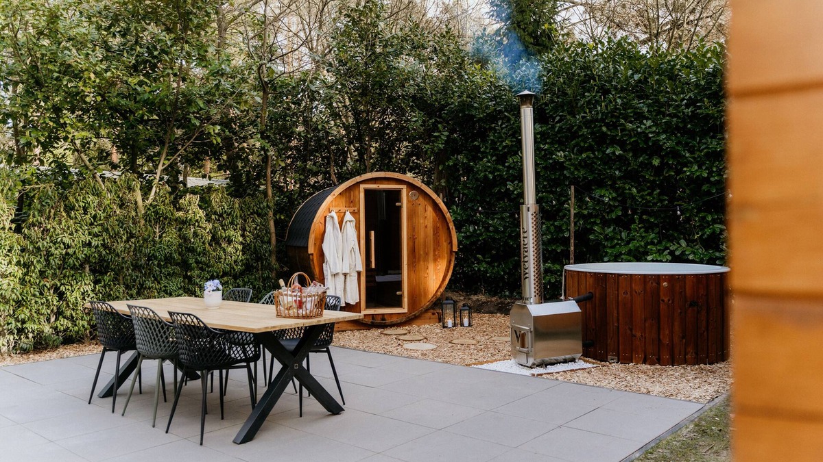 Langstraat Cabin | Forest Lodge with Sauna and Hot Tub
