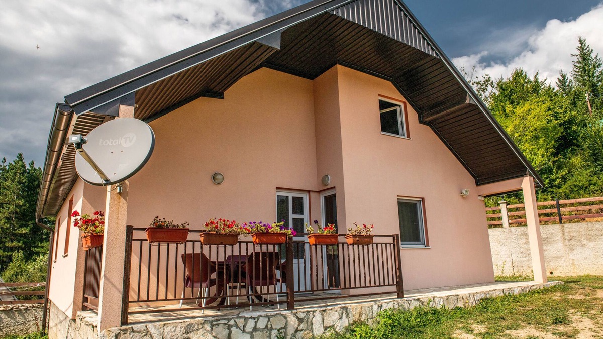 Kolasin House | Forest paradise -three bedroom villa