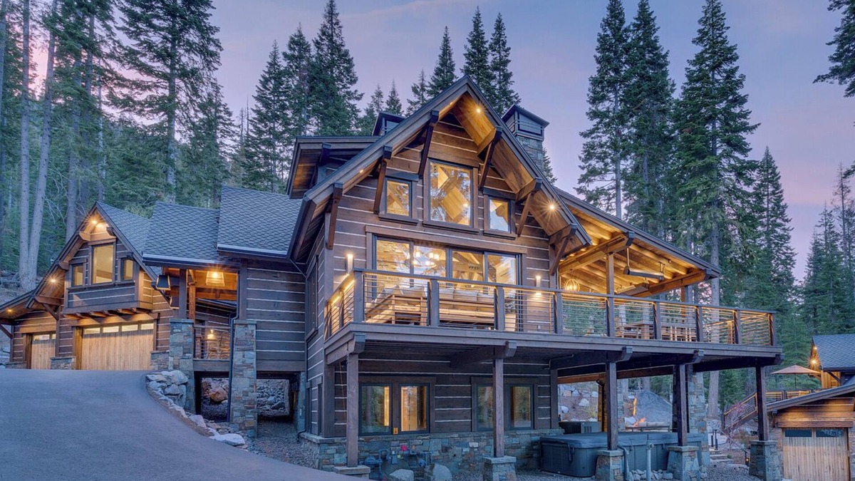 Homewood House | Forest Retreat W/Spa, Sauna, Pier Access (Cherry Lodge)