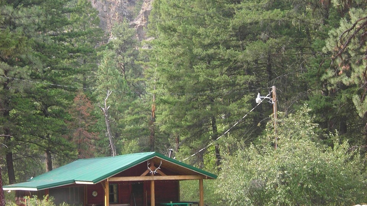 Clinton Cabin | Forest Service Type Cabins 30 Miles outside Missoula-