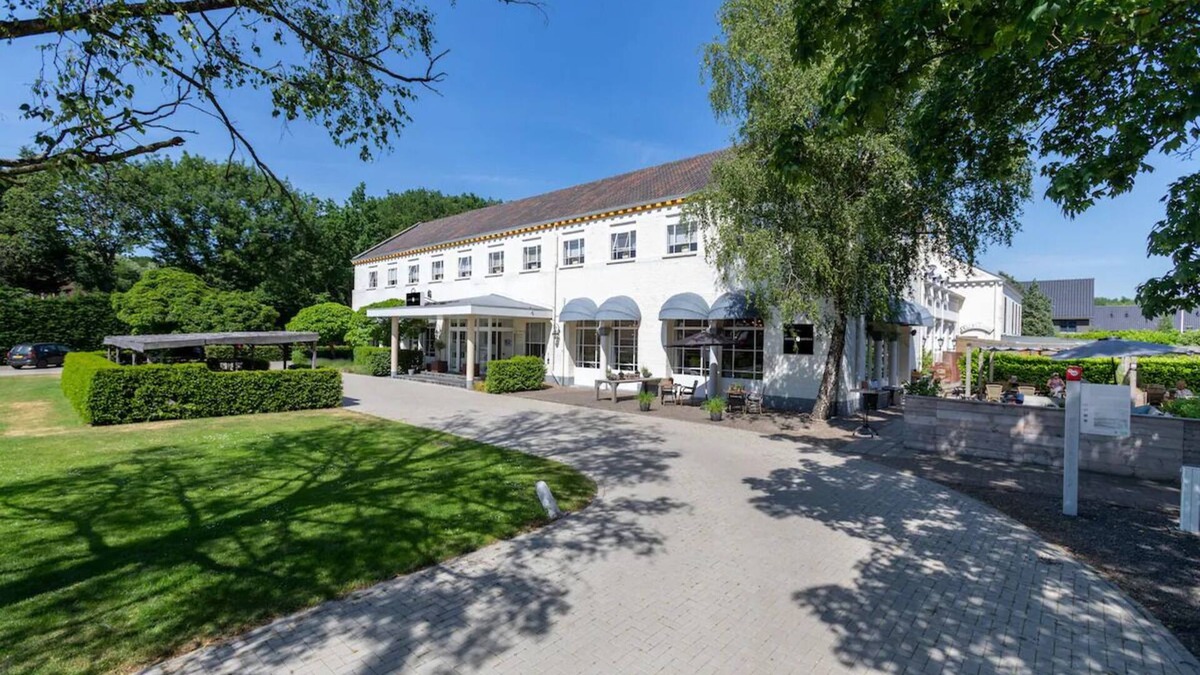 Bosschenhoofd Hotel | Forest Views & restful nights | Serene Hideaway near the Nature & local vibe