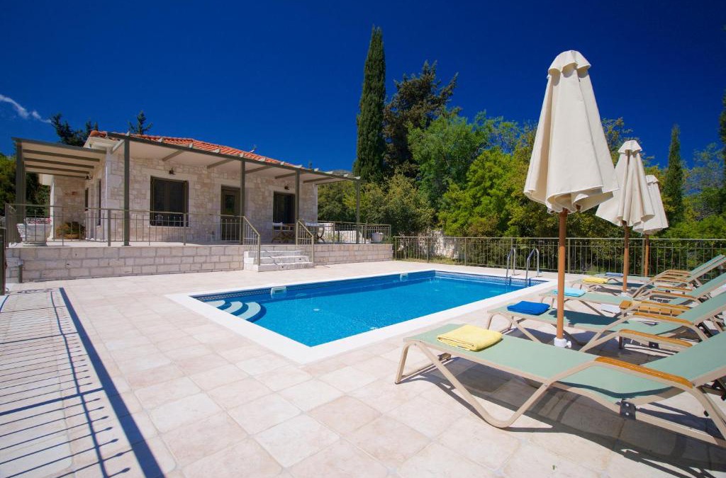 Logarata Villa | Forest Villas Kefalonia