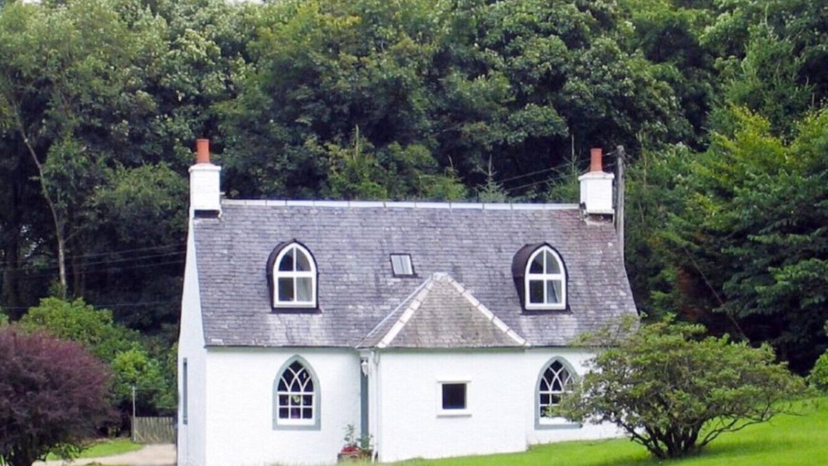 Dalry House | Foresters Cottage Dalry