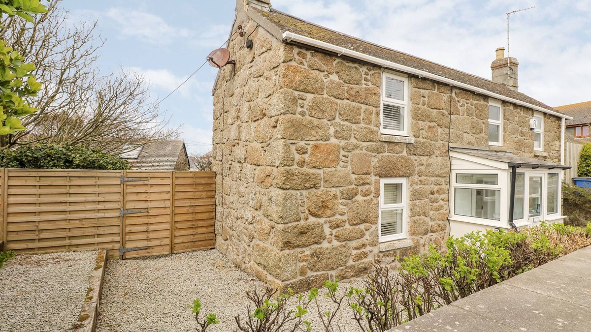 Sennen Cottage | FORGE COTTAGE, family friendly, with open fire in Sennen