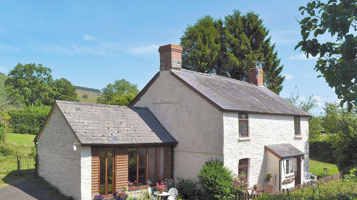 New Radnor Cottage | Forget Me Not Cottage