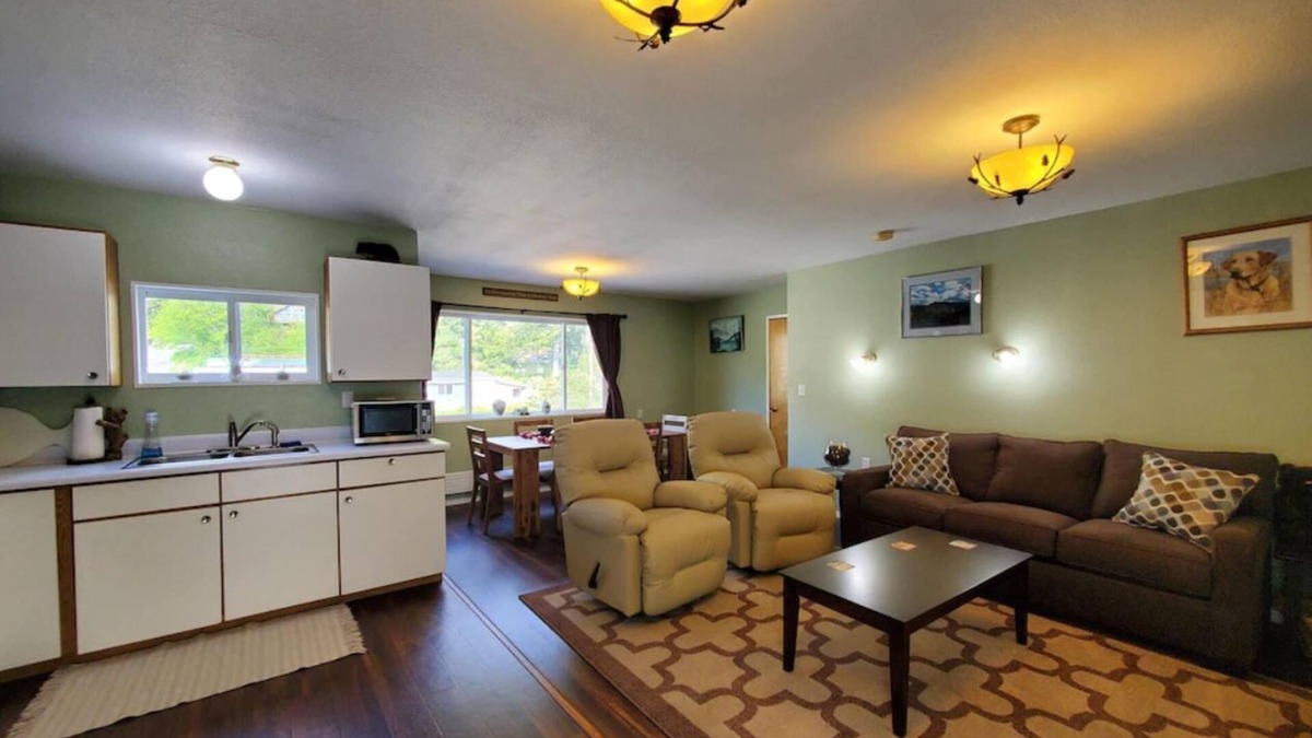 Sitka Apartment | {Forget-Me-Not Inn} Alaskan Vacation Rental (Bear Suite)