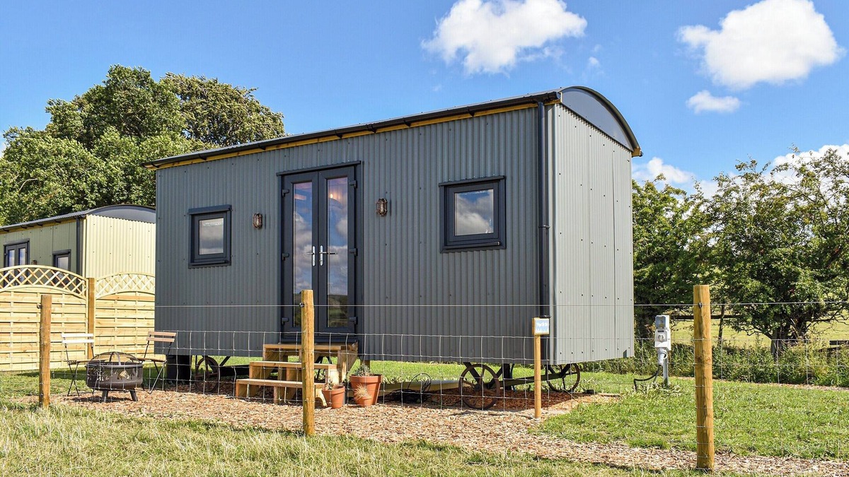 Bradbourne Cottage | Forget-Me-Not - UK37646