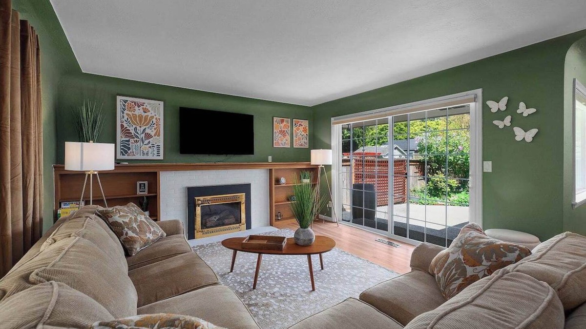 Olympia House | Forget your worries in this spacious and serene space
