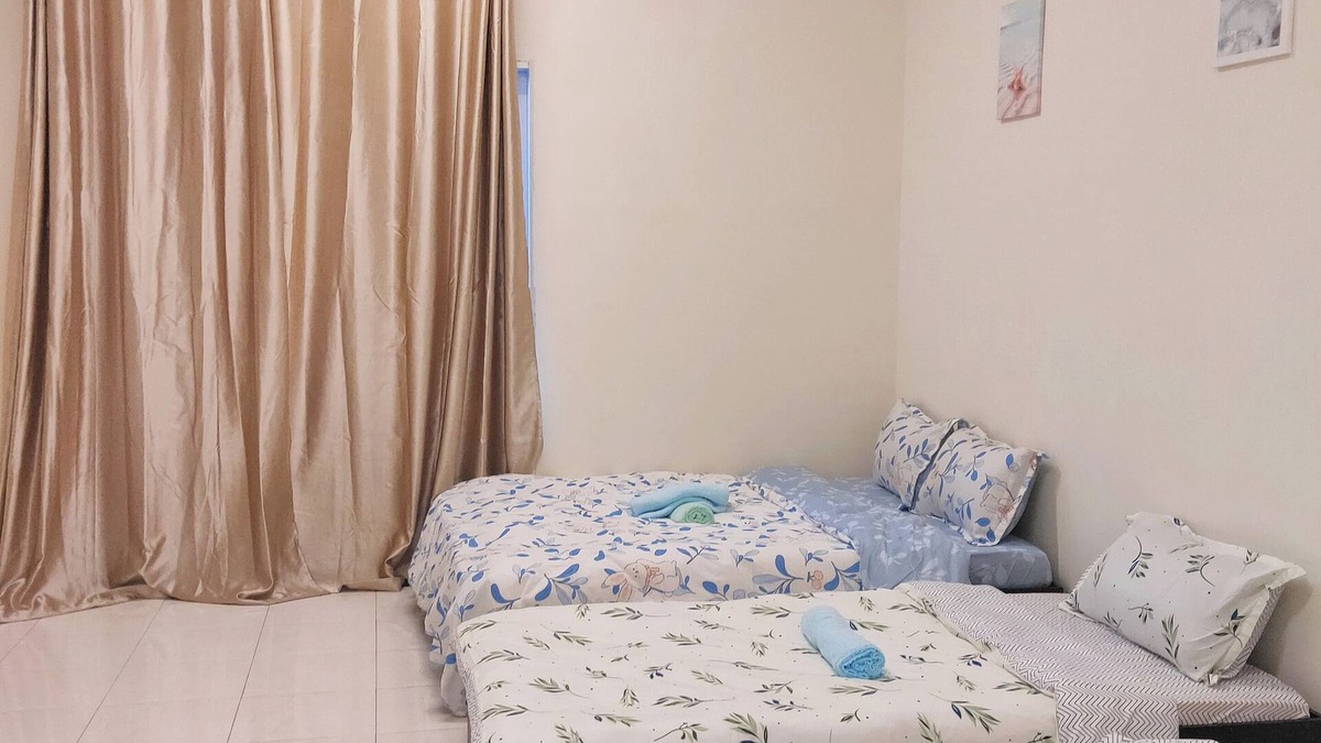 Pangkor Island Villa | ForgetMeNot Pangkor Homestay 70 小蓝花民宿 4-bedroom villa with WiFi, AC