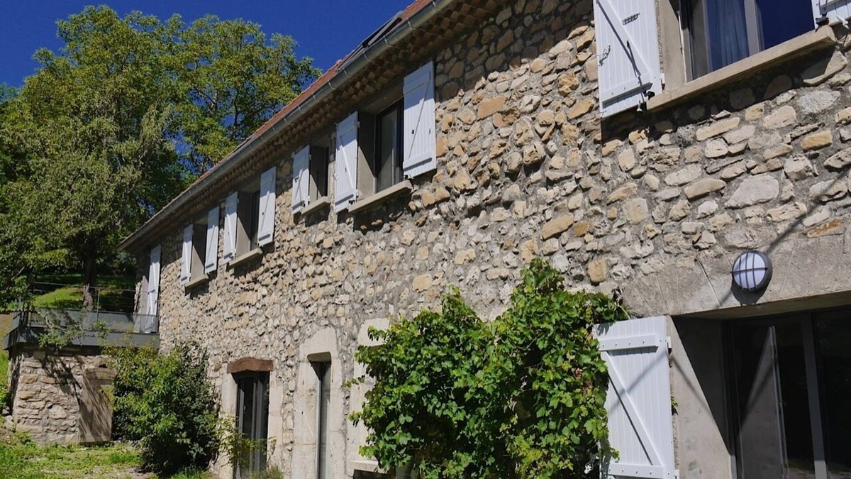 Treminis House | FORMER BARN RESTORED Trièves, IDEAL FOR FAMILY AND FRIENDS